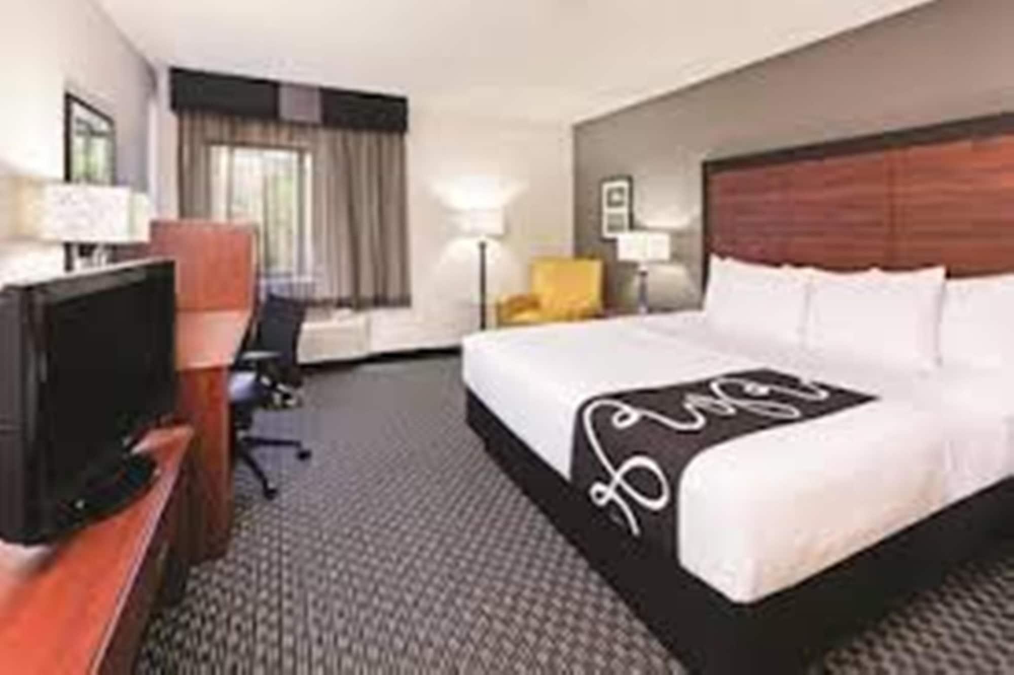 La Quinta By Wyndham Waxahachie Hotel Buitenkant foto