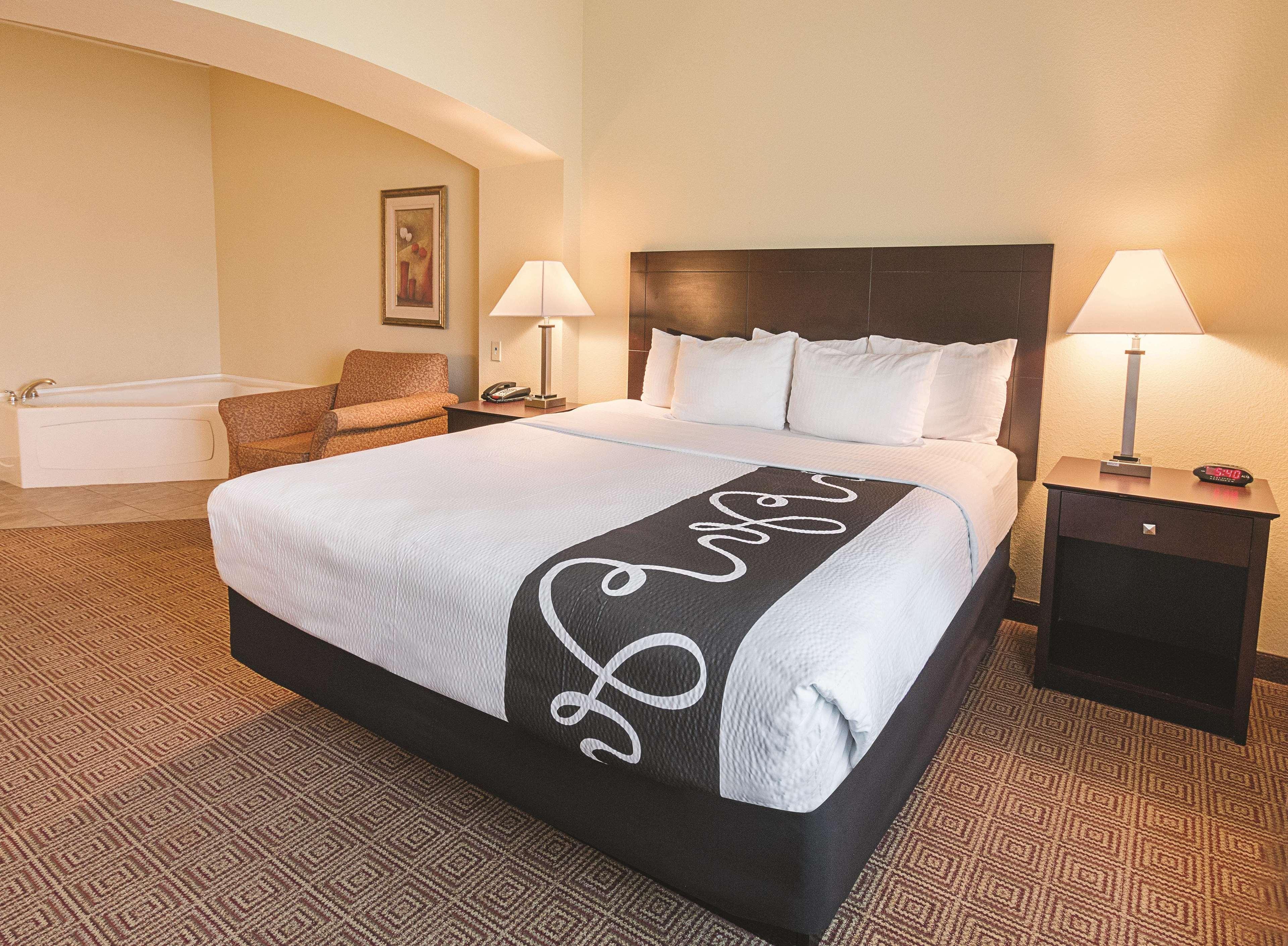 La Quinta By Wyndham Waxahachie Hotel Buitenkant foto