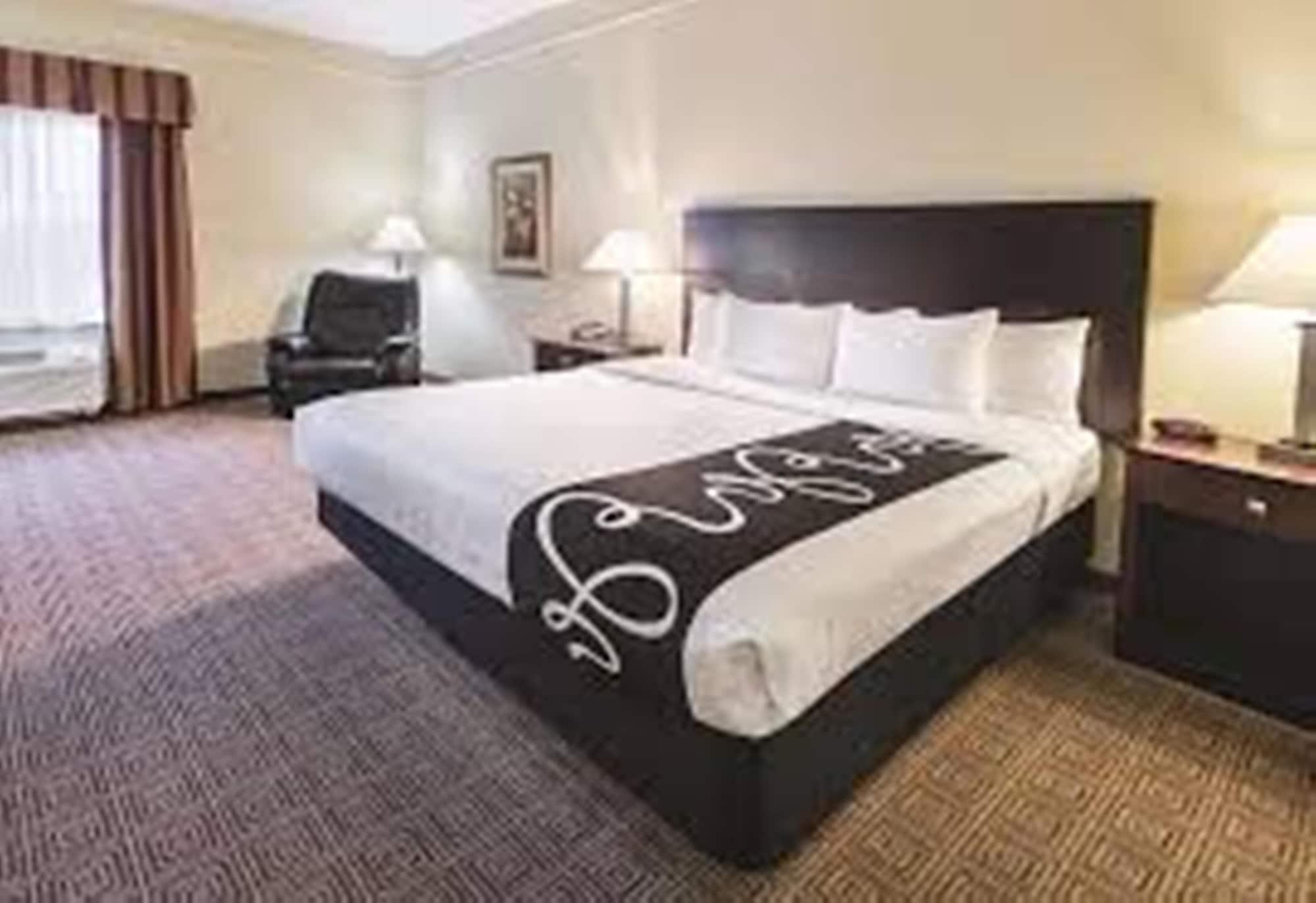 La Quinta By Wyndham Waxahachie Hotel Buitenkant foto