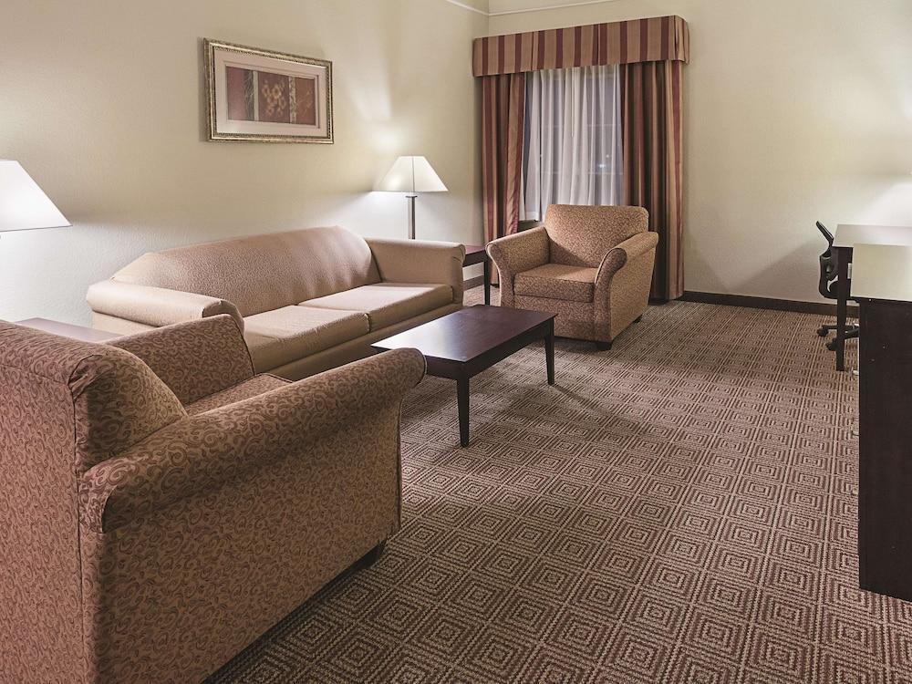 La Quinta By Wyndham Waxahachie Hotel Buitenkant foto